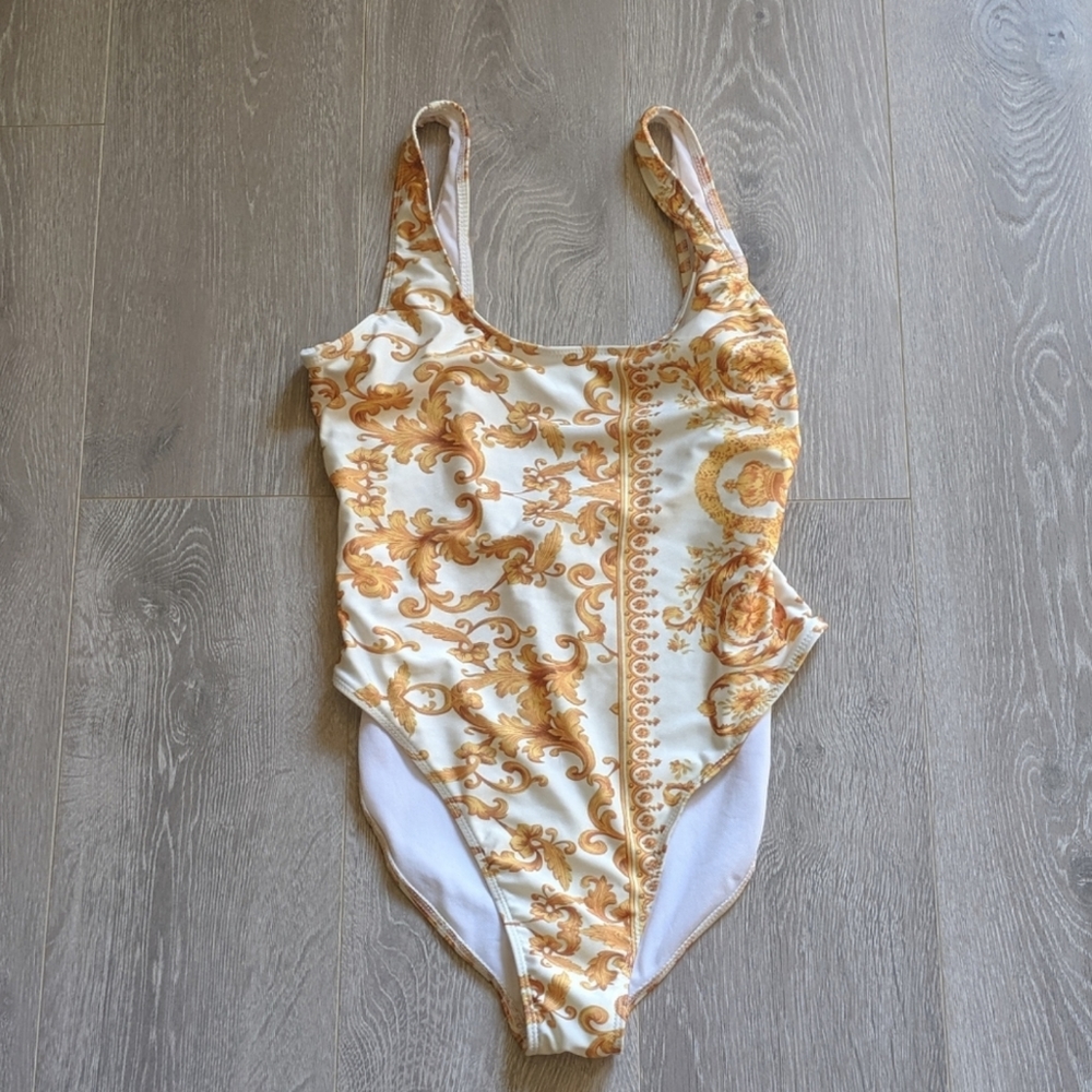 One piece swimsuit